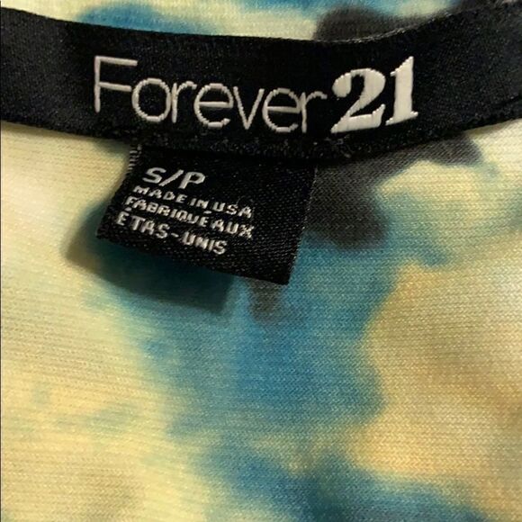 Forever 21 ruffle printed tank top- size S - Picture 4 of 5